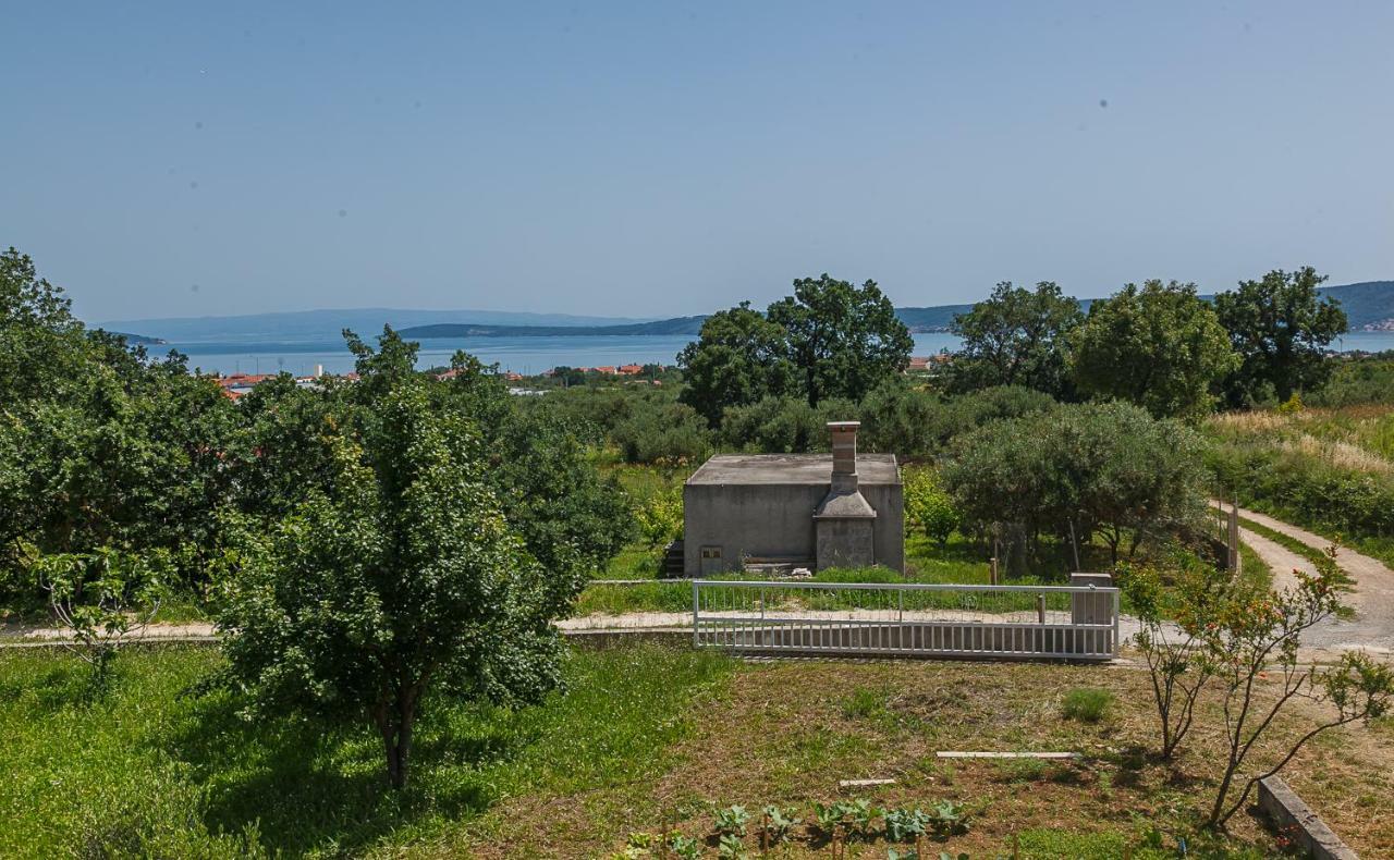 Castello Flower Apartment Kastela Exterior photo